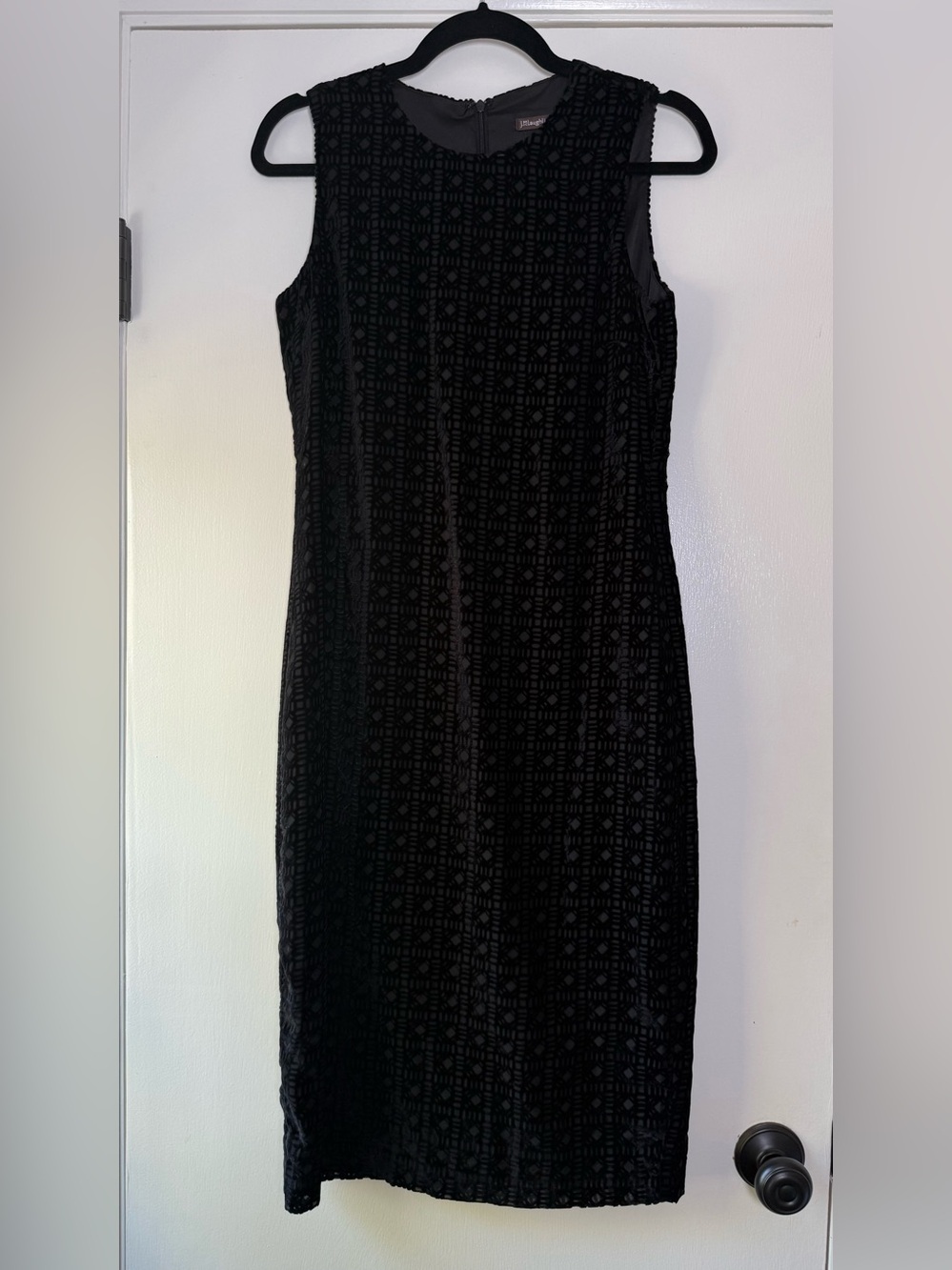 J. McLaughlin Black Geometic Textured Velvet Sheath Dress Party Wedding Guest